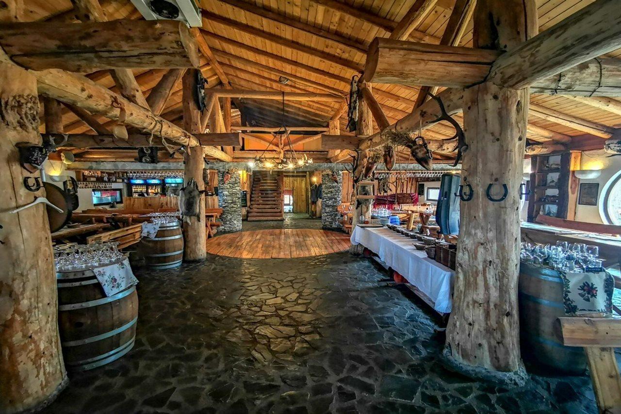 Hotel Ferma Dacilor Tohani Exterior foto